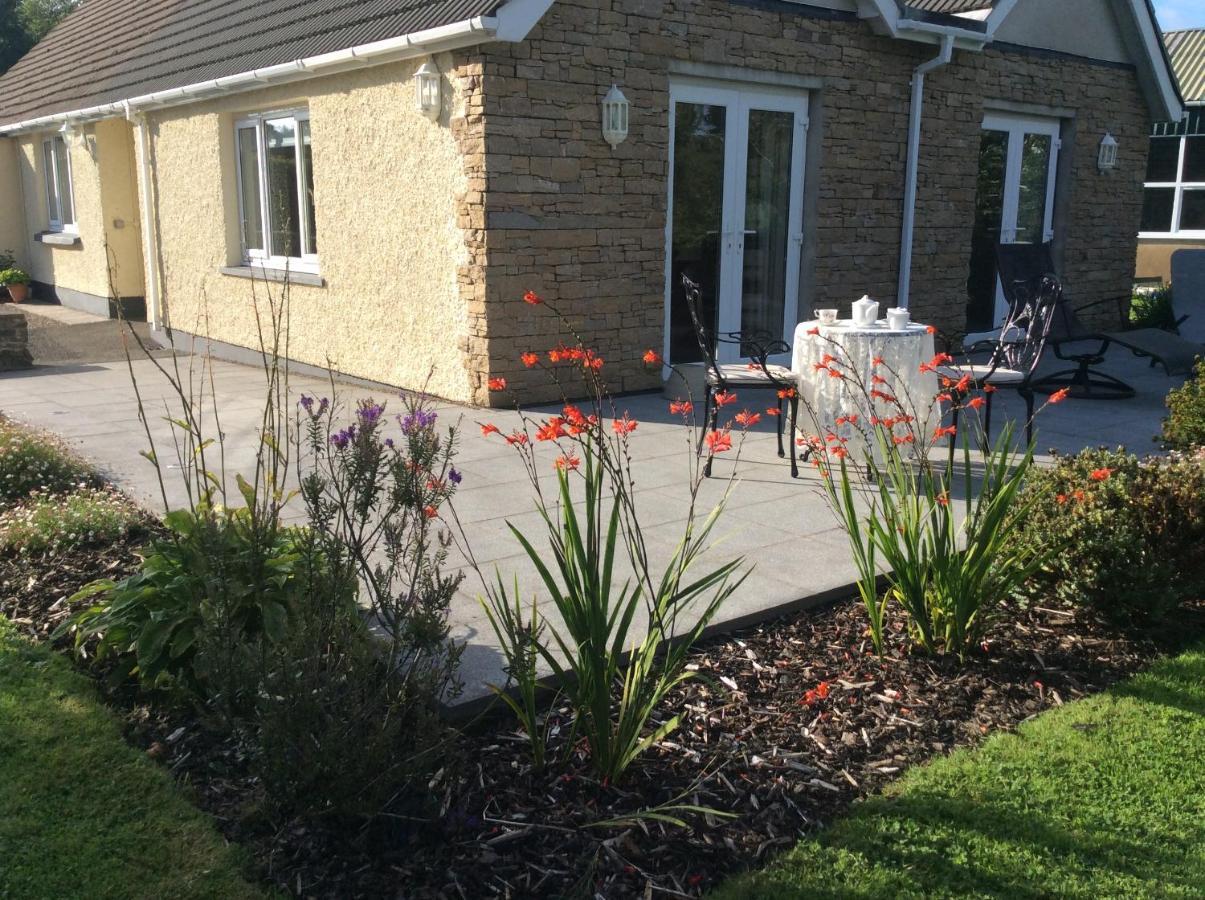 Pembrokeshire Fields Otel Haverfordwest Dış mekan fotoğraf