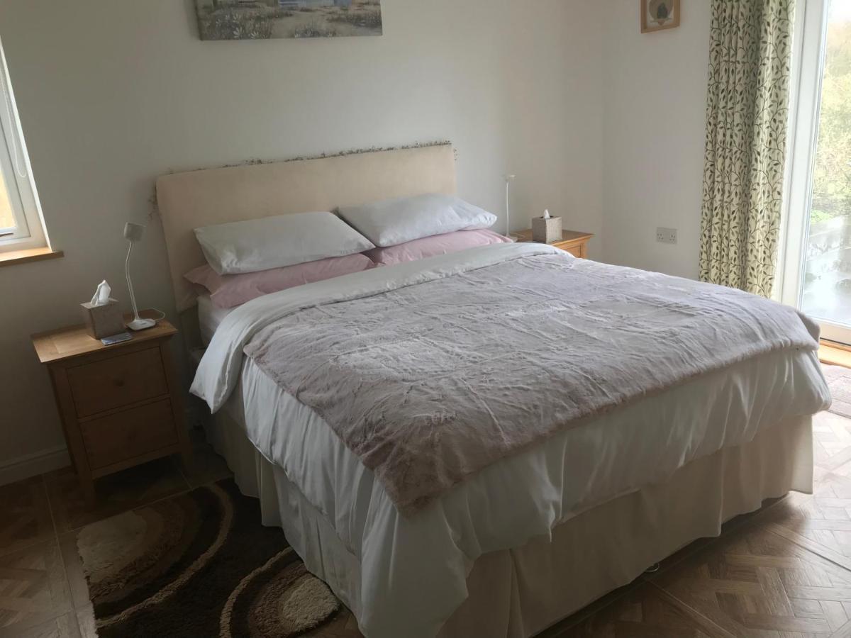 Pembrokeshire Fields Otel Haverfordwest Dış mekan fotoğraf