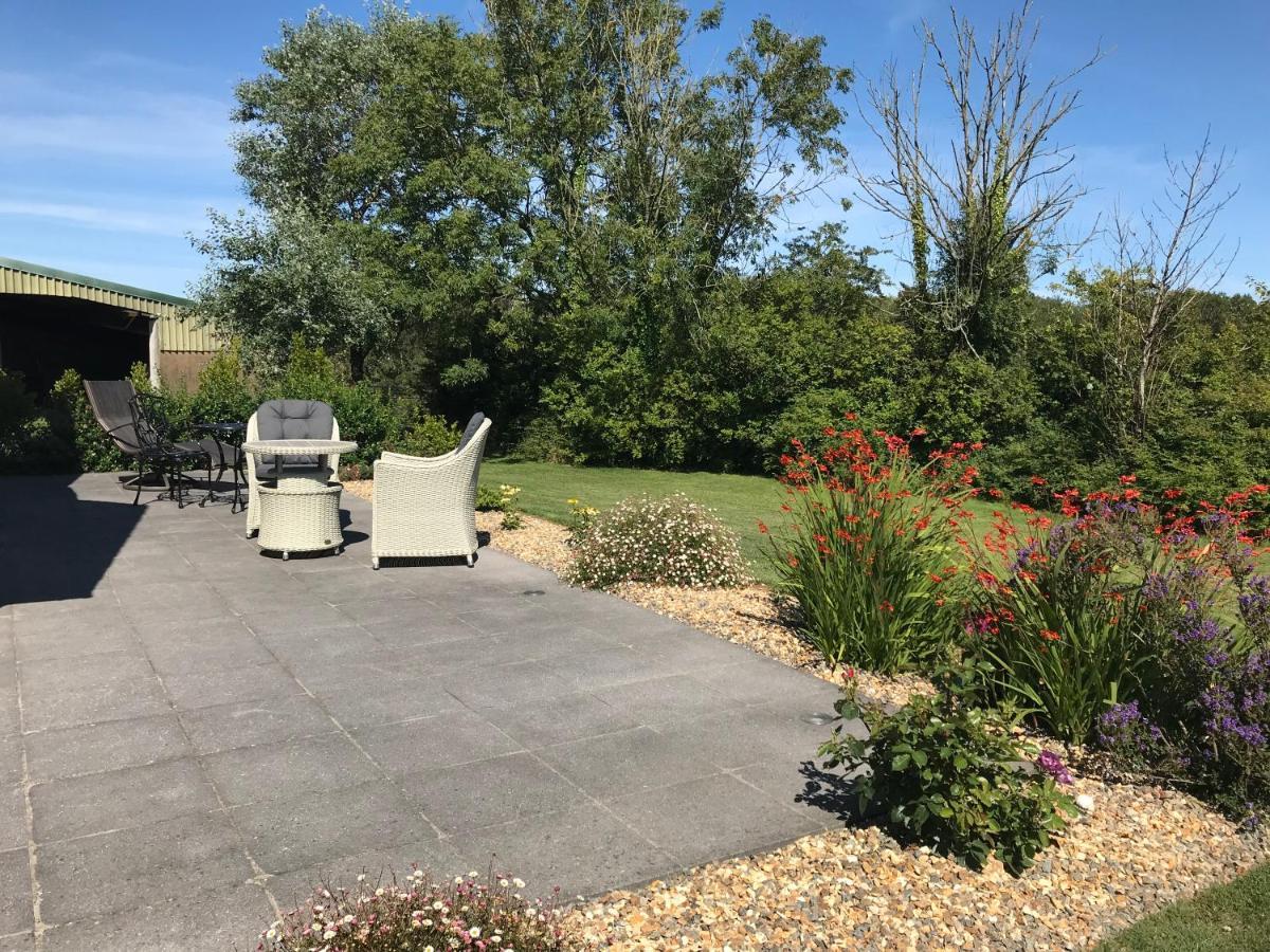 Pembrokeshire Fields Otel Haverfordwest Dış mekan fotoğraf