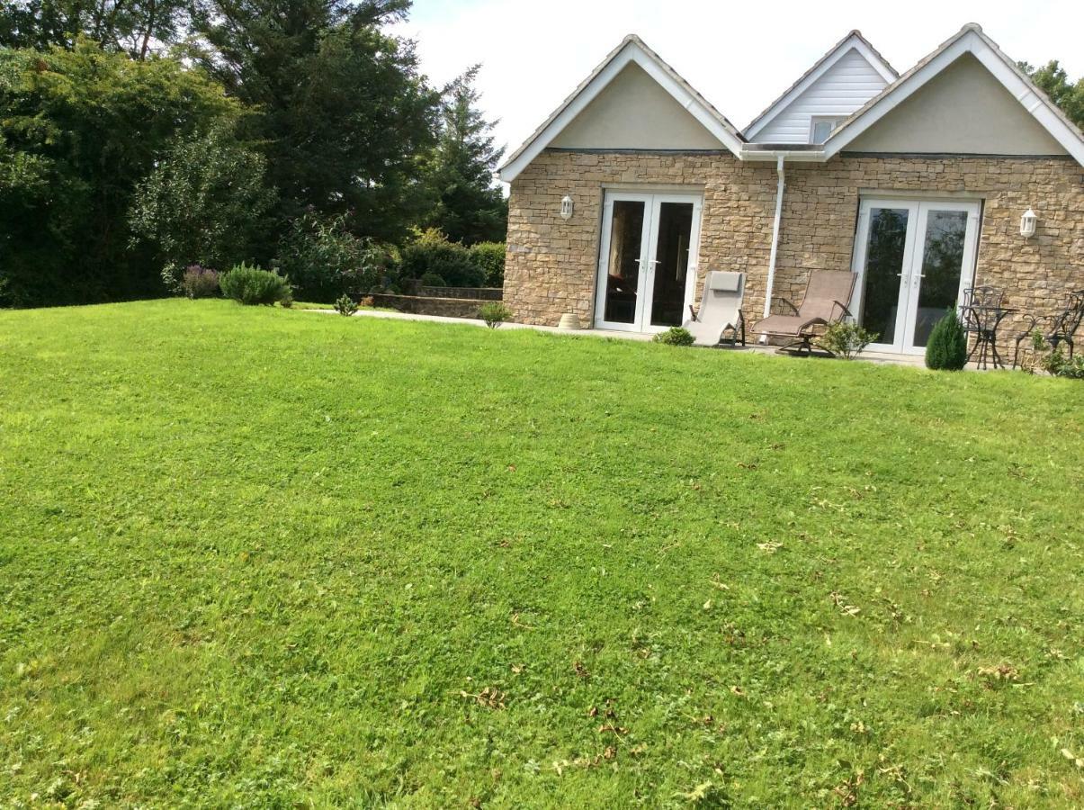 Pembrokeshire Fields Otel Haverfordwest Dış mekan fotoğraf