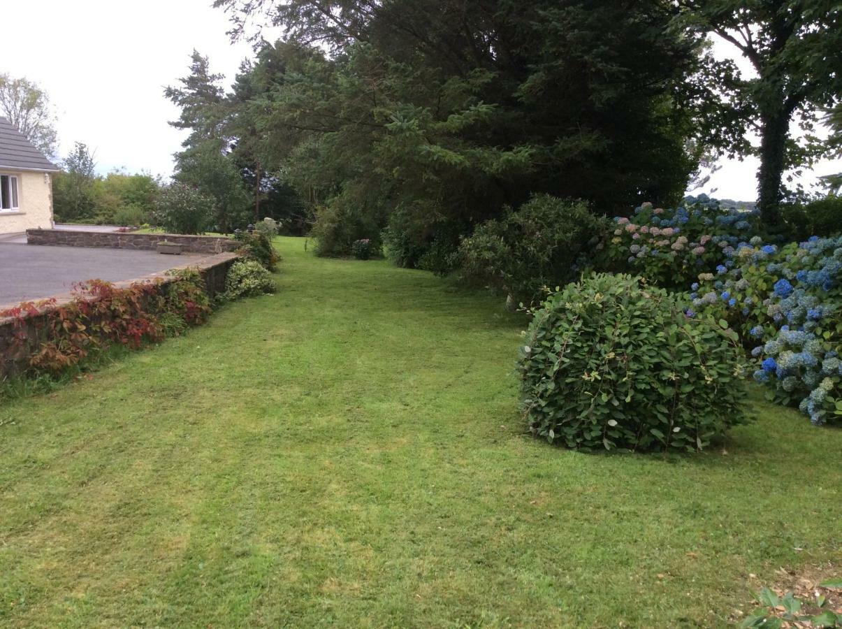 Pembrokeshire Fields Otel Haverfordwest Dış mekan fotoğraf